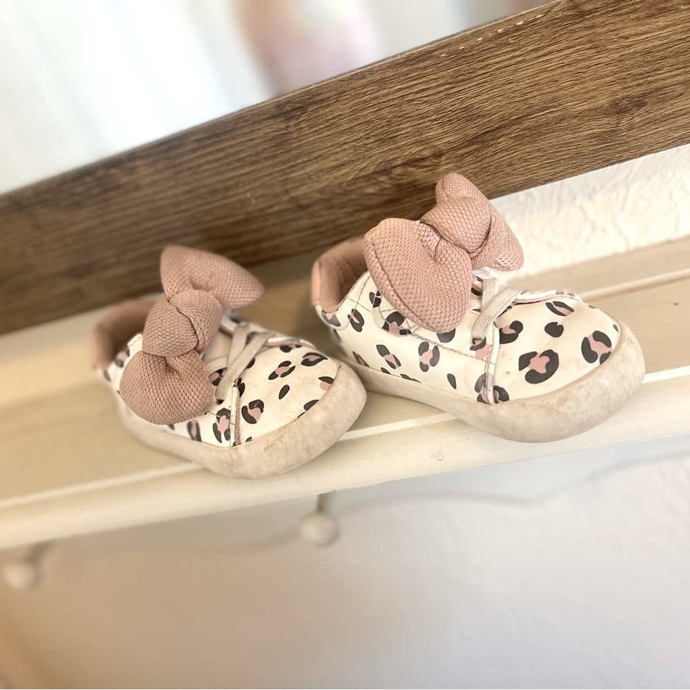 Toddler girl sneakers